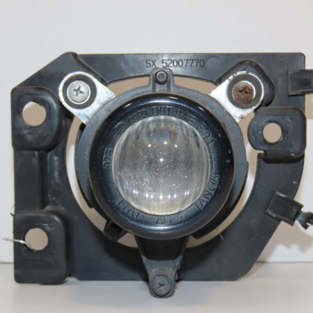 Phare antibrouillard avant gauche occasion FIAT 500 II phase 2 04-2014->... 1.2i 69ch 52007770