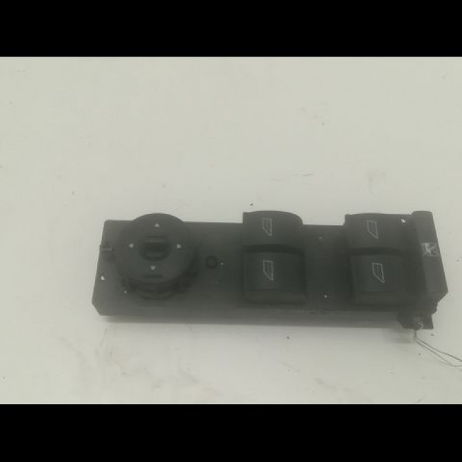 Commande lève-glace porte avant gauche occasion FORD CMAX I Phase 1 09-2003->03-2007 1.6 TDCI 110ch 1430007 1