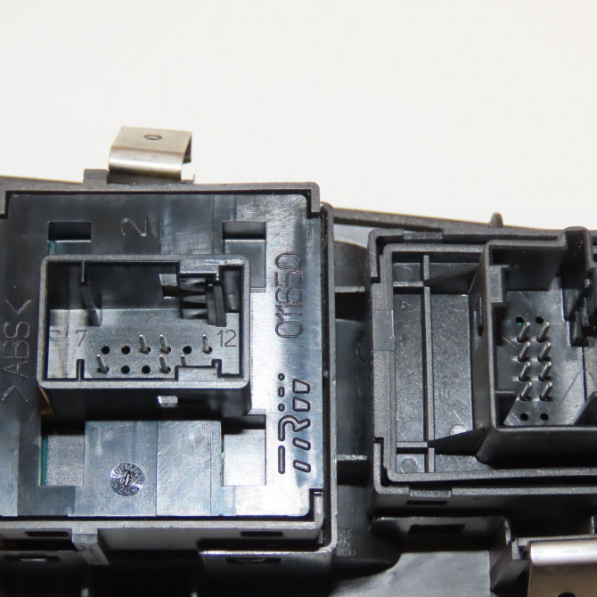 Commande lève-glace porte avant gauche occasion FIAT BRAVO II BRAVO II Phase 1 2007-03-01->2011-12-31 1.6 DT MULTIJET 16v 105ch 735441808 3