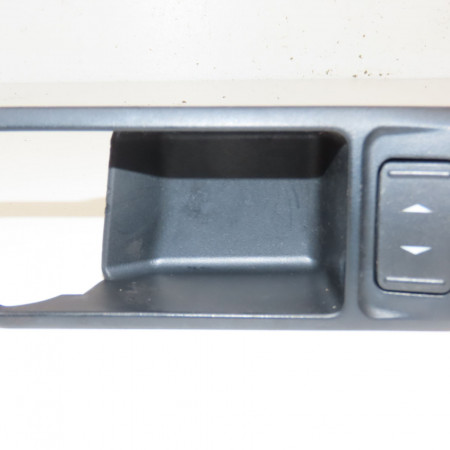 Commande lève-glace porte avant droite occasion FORD CMAX I Phase 1 09-2003->03-2007 1.8 TDCI 115ch 1223141