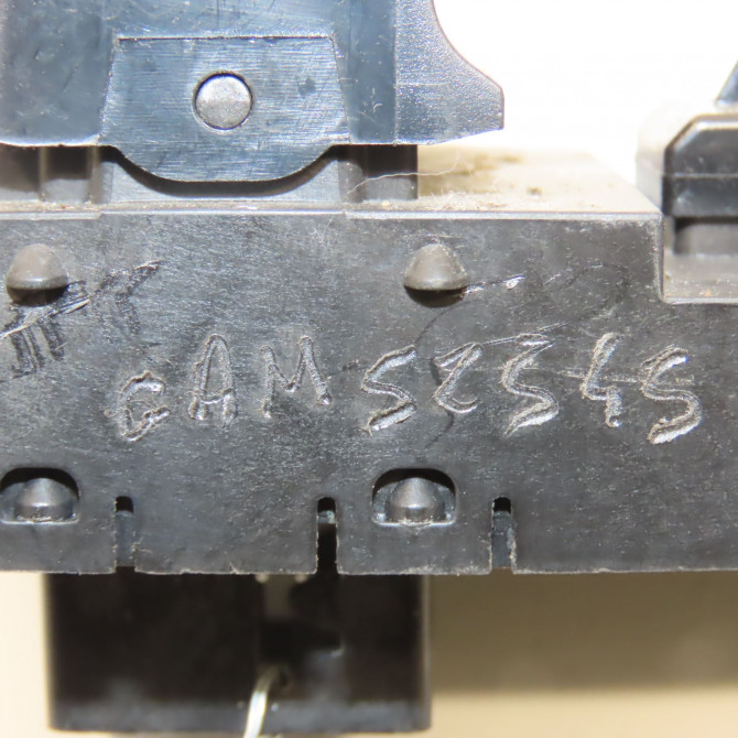 Commande lève-glace porte avant gauche occasion FIAT 500 L II Phase 1 07-2012->... 735632384 4