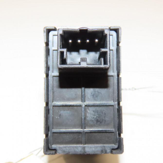 Commande lève-glace porte avant droite occasion FIAT 500 L II Phase 1 07-2012->... 735600120 2