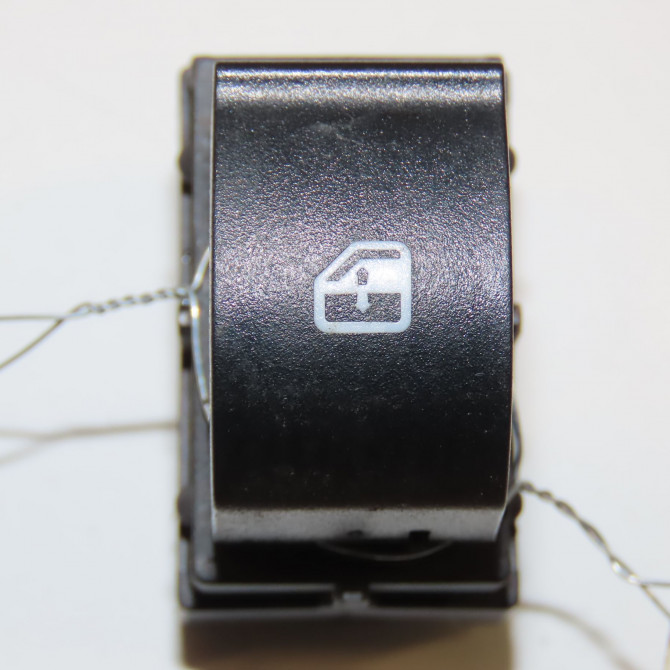 Commande leve-glace porte arrière gauche occasion FIAT 500 L II Phase 1 07-2012->... 735555157 1