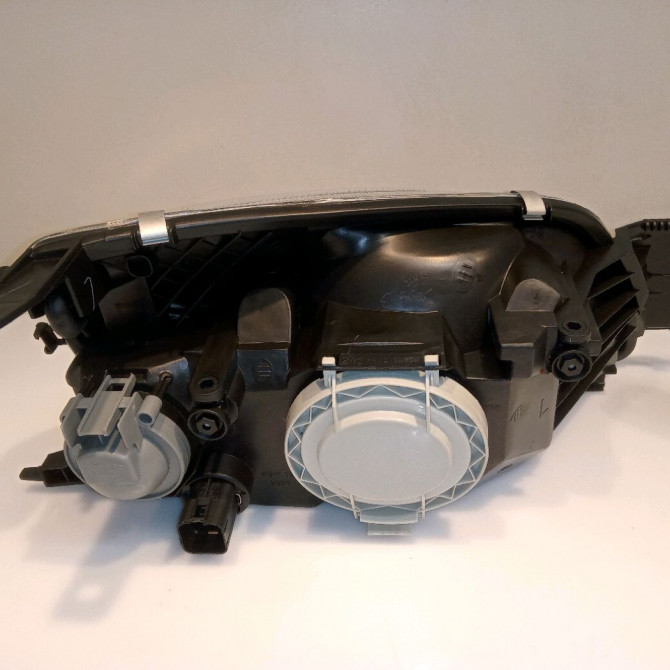 Phare gauche occasion FORD FIESTA IV Phase 2 09-1999->09-2002 1.4i 2