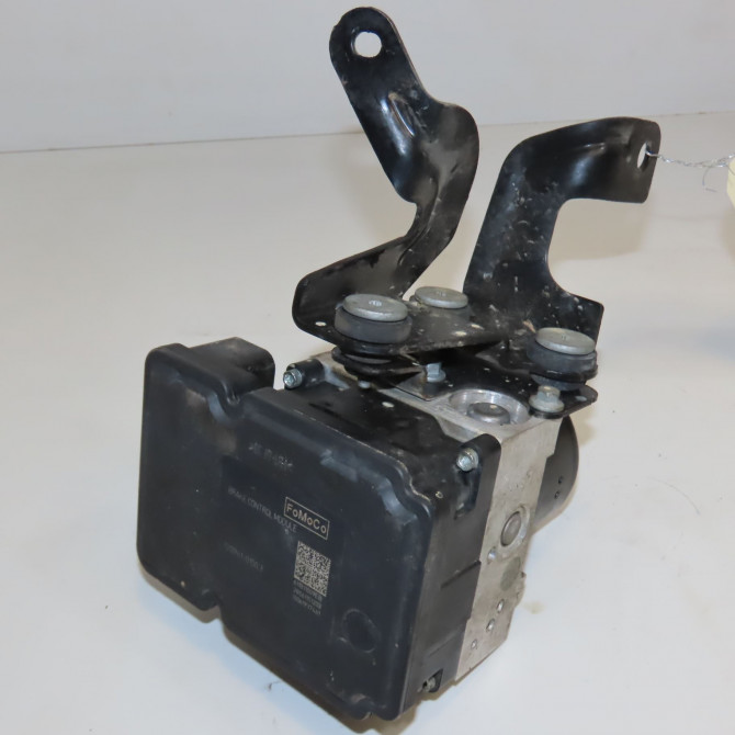 Unité hydraulique ABS occasion FORD FIESTA VI Phase 1 10-2008->11-2012 1.6 TDCI 95ch 1806320 1