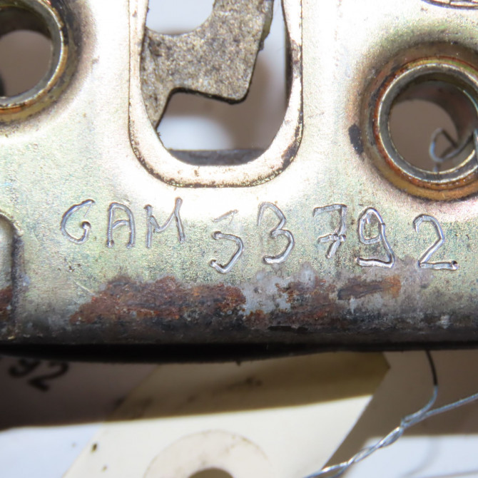 Serrure hayon occasion FORD FIESTA IV Phase 2 09-1999->09-2002 1.8 D 1025974 3