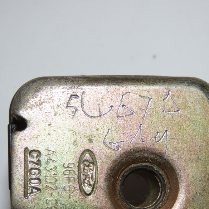 Serrure hayon occasion FORD FIESTA IV Phase 1 09-1995->09-1999 1.3i 1025974 3