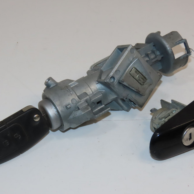 Kit serrures + antivol occasion FORD FOCUS II 1718174 1