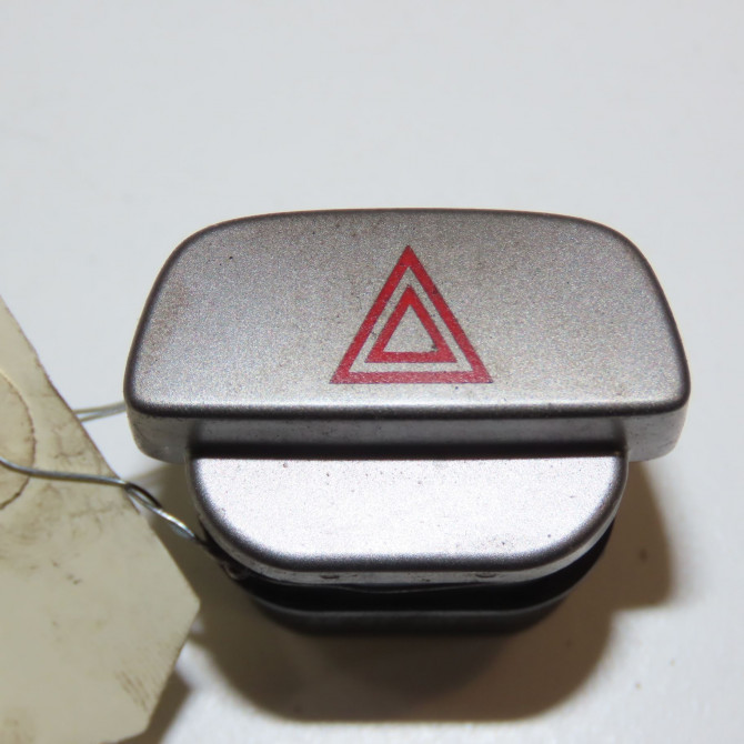 Bouton de warning occasion FORD FOCUS II 1556970 1