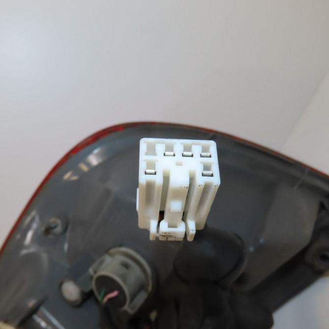 Feu arrière gauche occasion HYUNDAI I 30 I Phase 1 04-1995->04-1999 1.6 CRDI 115ch 924012L110 4