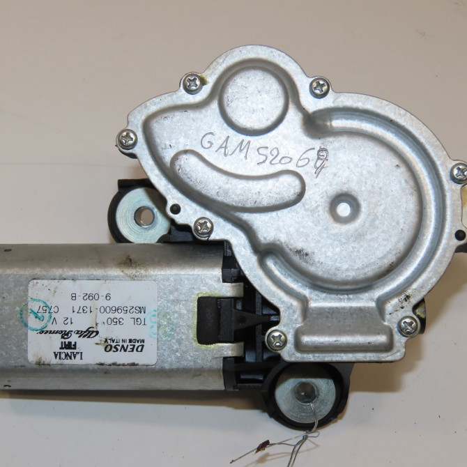 Moteur essuie-glace arrière occasion FORD KA II Phase 1 10-2008->... 1.2i 69ch 1671595 2