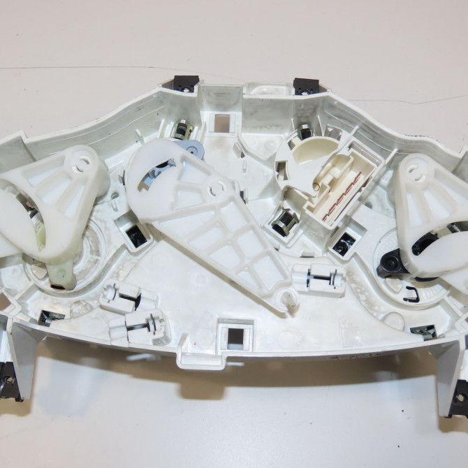 Commande de chauffage occasion FORD KA II Phase 1 10-2008->... 1.2i 69ch 1568587 2