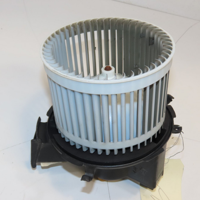 Ventilateur de chauffage occasion FORD KA II Phase 1 10-2008->... 1.2i 69ch 1557646 1