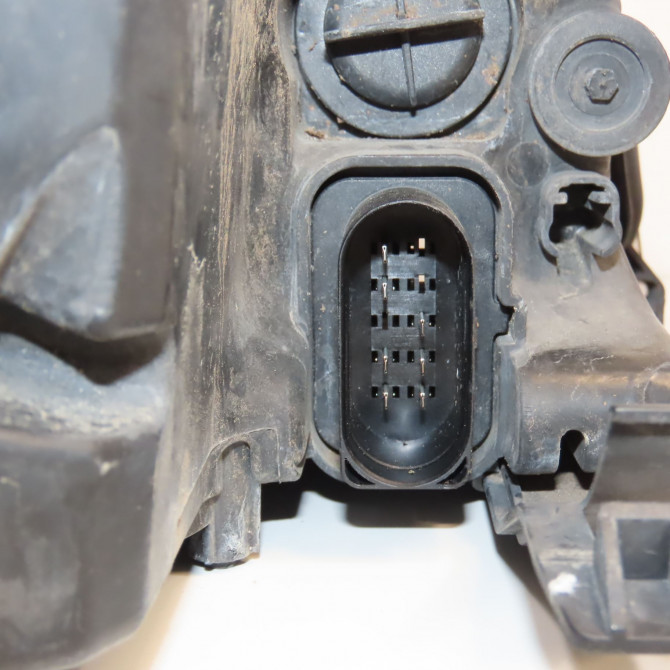 Phare gauche occasion FORD FOCUS II 1754446 3