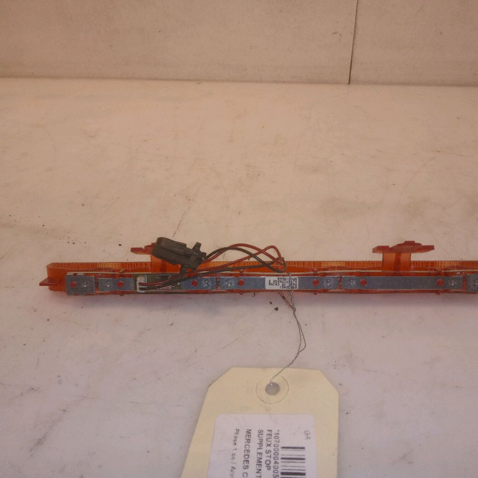 Feux stop supplementaire occasion MERCEDES CLASSE A II Phase 1 12-2004->04-2008 A 180 CDI 1698201756 2