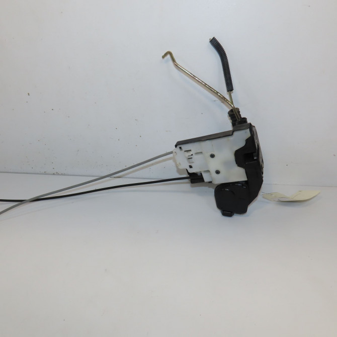 Serrure porte avd occasion KIA SPORTAGE II Phase 1 09-2004->11-2007 2.0 CRDI 140ch 813211F010 2