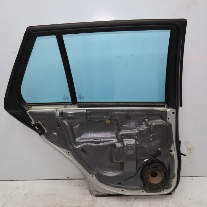 Porte arrière gauche occasion MERCEDES CLASSE C II Phase 1 04-1995->04-1999 C220CDI 150ch 2037301105 2