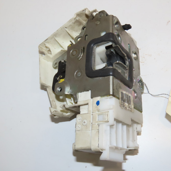 Serrure porte arg occasion MERCEDES CLASSE B I Phase 1 06-2005->04-2008 B 180 CDI 1697303135 1