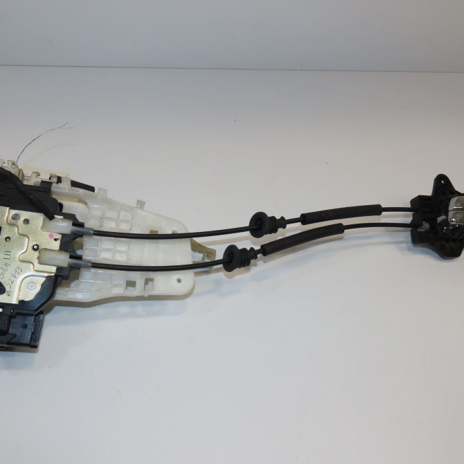 Serrure porte avg occasion HYUNDAI I 30 I Phase 1 04-1995->04-1999 1.6 CRDI 115ch 813102L020 1