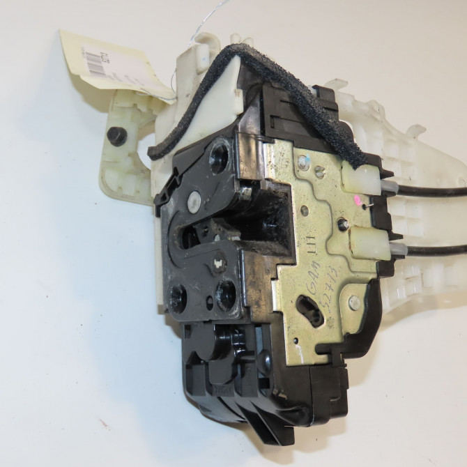 Serrure porte avg occasion HYUNDAI I 30 I Phase 1 04-1995->04-1999 1.6 CRDI 115ch 813102L020 2