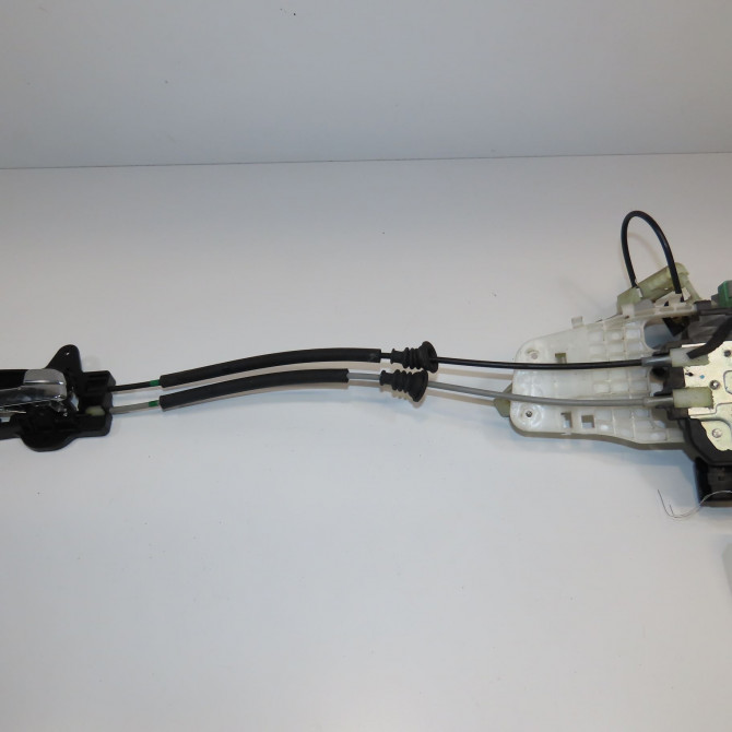 Serrure porte ard occasion HYUNDAI I 30 I Phase 1 04-1995->04-1999 1.6 CRDI 115ch 814202L200 1