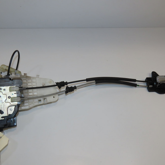 Serrure porte arg occasion HYUNDAI I 30 I Phase 1 04-1995->04-1999 1.6 CRDI 115ch 814102L200 1