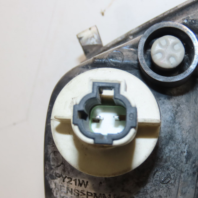 Clignotant gauche occasion NISSAN MICRA III Phase 3 11-2007->11-2010 1.2i 65ch 26135BG01A 3