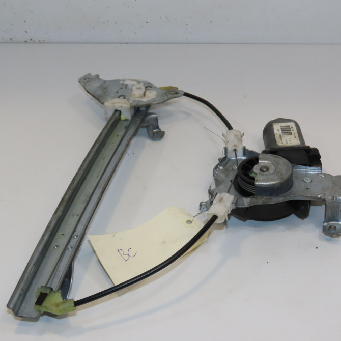 Mecanisme+moteur leve-glace ard occasion NISSAN QASHQAI I Phase 1 01-2007->09-2010 1.5 DCI 106ch 82700JD400 2