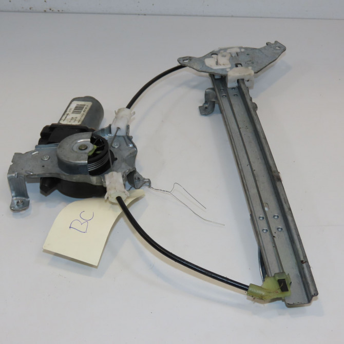 Mecanisme+moteur leve-glace arg occasion NISSAN QASHQAI I Phase 1 01-2007->09-2010 1.5 DCI 106ch 82701JD400 2