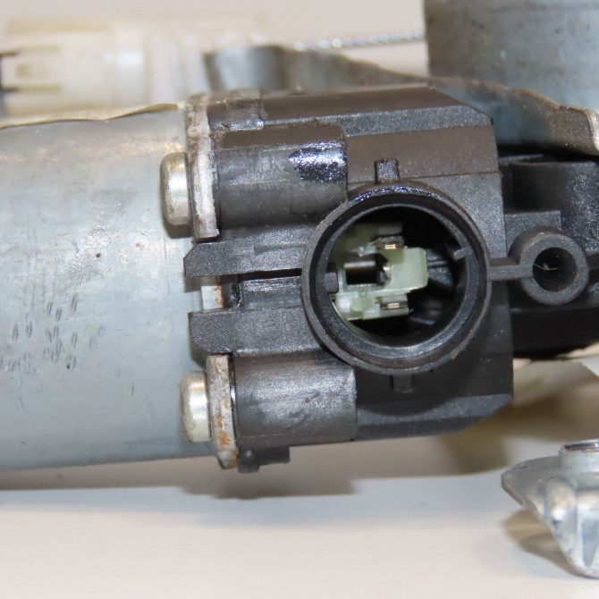 Mecanisme+moteur leve-glace arg occasion NISSAN QASHQAI I Phase 1 01-2007->09-2010 1.5 DCI 106ch 82701JD400 3