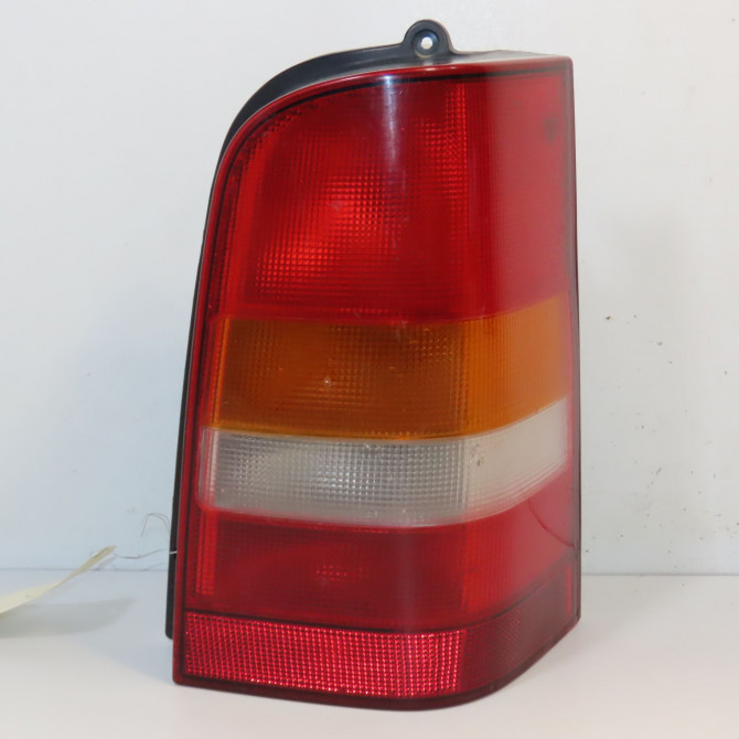 Feu arrière droit occasion MERCEDES VITO I Phase 1 04-1996->10-2003 108 CDI 6388201764 1