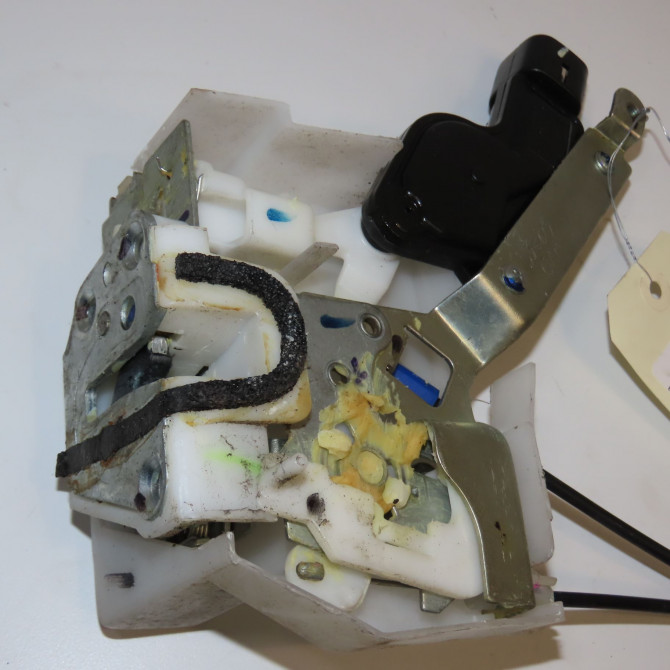 Serrure porte arg occasion NISSAN PIXO Phase 1 05-2009->... 1.0i 12v 68ch 825034A00F 2