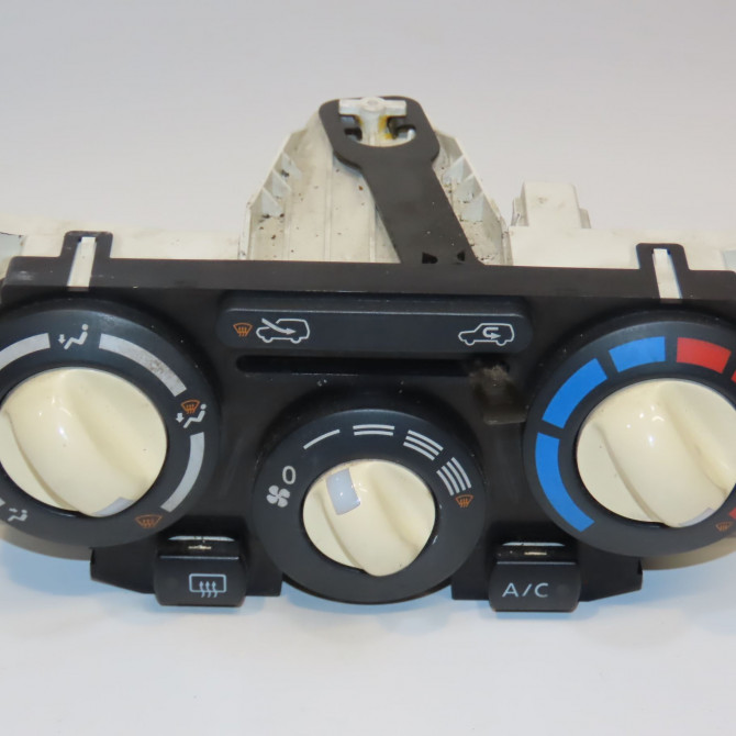 Commande de chauffage occasion NISSAN MICRA III Phase 1 01-2003->07-2005 1.2i 80ch 27510AX74A 1