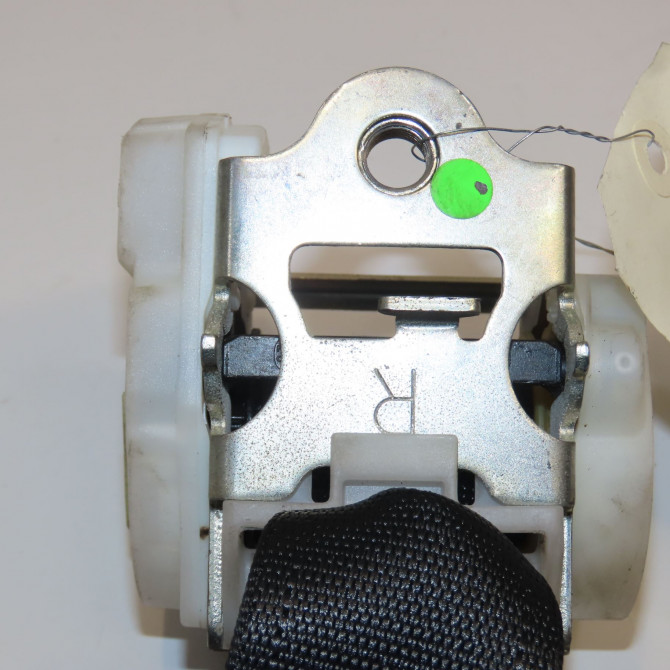 Ceinture arrière droite occasion OPEL VECTRA III Phase 2 10-2005->06-2007 1.9 CDTI 120ch 13199078 3