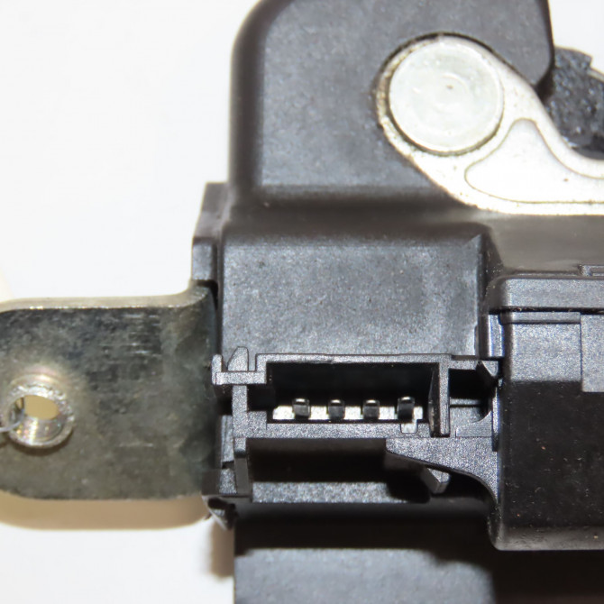 Serrure hayon occasion OPEL CORSA IV Phase 1 09-2006->12-2010 1.2 TWINPORT 80ch 55701971 3