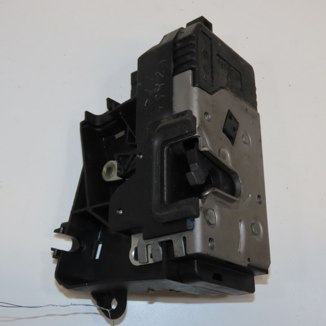 Serrure porte avd occasion OPEL VECTRA III Phase 2 10-2005->06-2007 1.9 CDTI 120ch 13210765 1