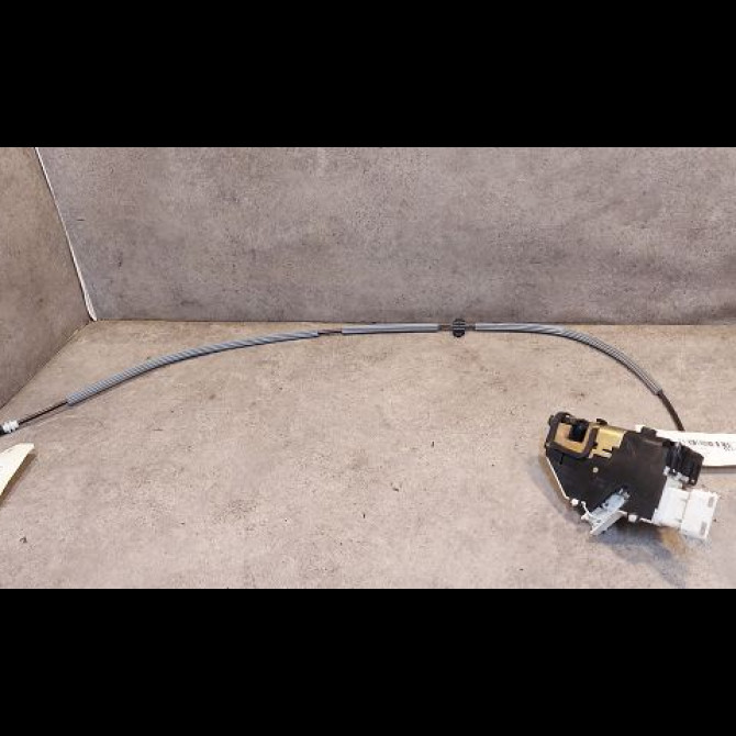 Serrure porte avd occasion PEUGEOT 1007 Phase 1 04-2005->12-2010 1.4 HDI 9136AP 1