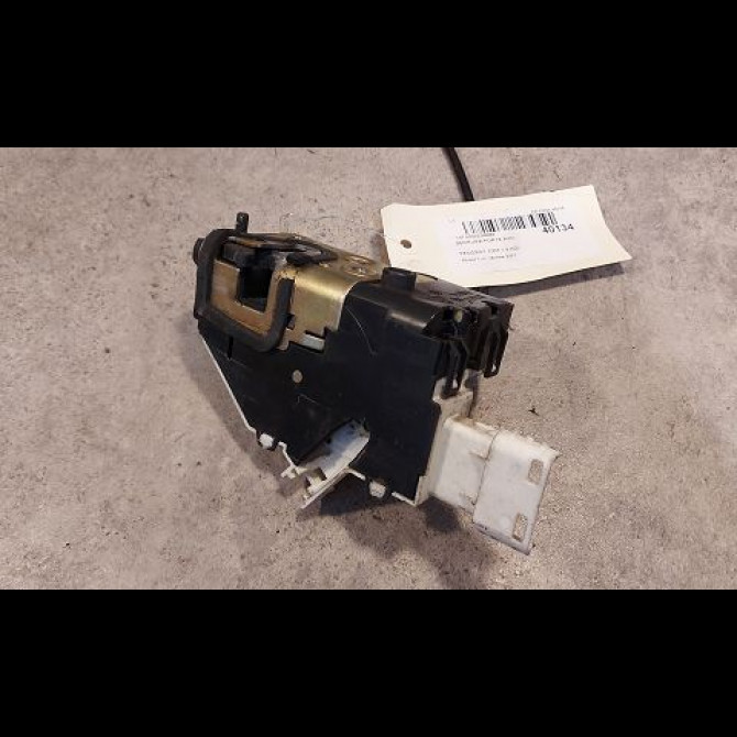 Serrure porte avd occasion PEUGEOT 1007 Phase 1 04-2005->12-2010 1.4 HDI 9136AP 2