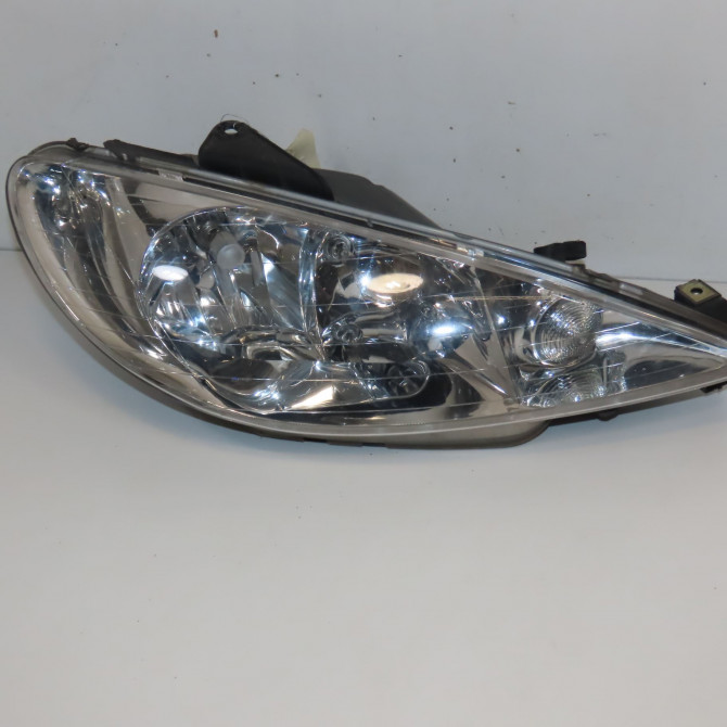 Phare droit occasion PEUGEOT 206 CC Phase 1 10-2000->03-2007 1.6i 109ch 6205S9 1