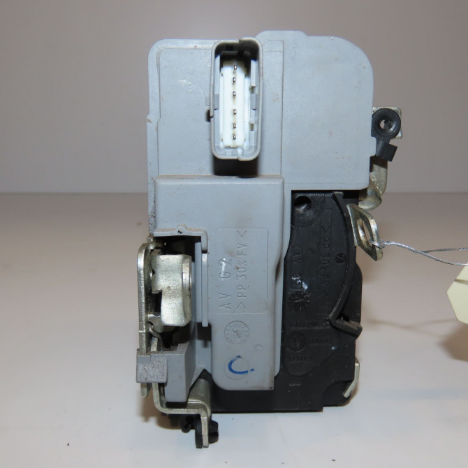 Serrure porte avg occasion PEUGEOT 206 Phase 2 02-2003->02-2009 1.4i 75ch 9135R9 2