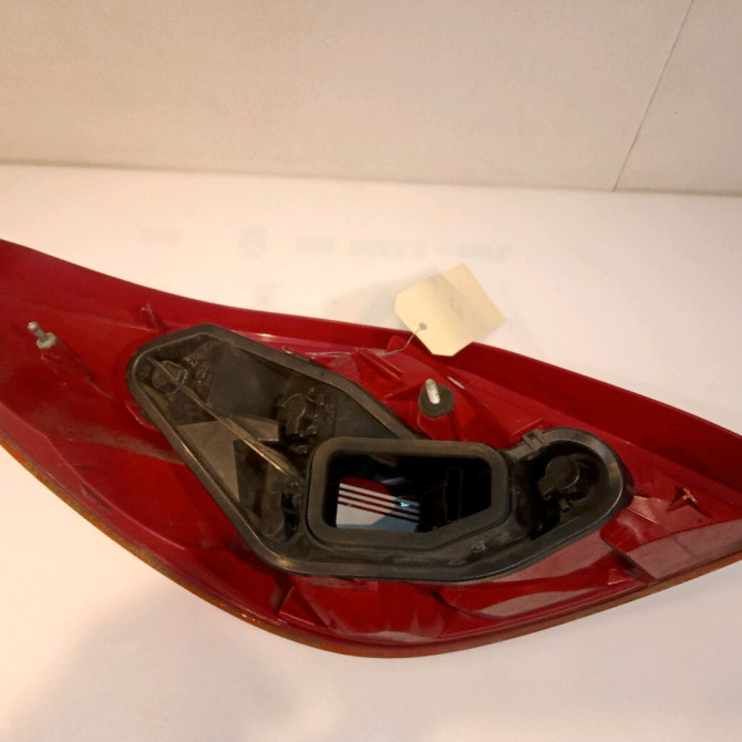 Feu arrière droit occasion PEUGEOT 207 CC Phase 1 03-2007->... 1.6 HDI 112ch 6351CE 2