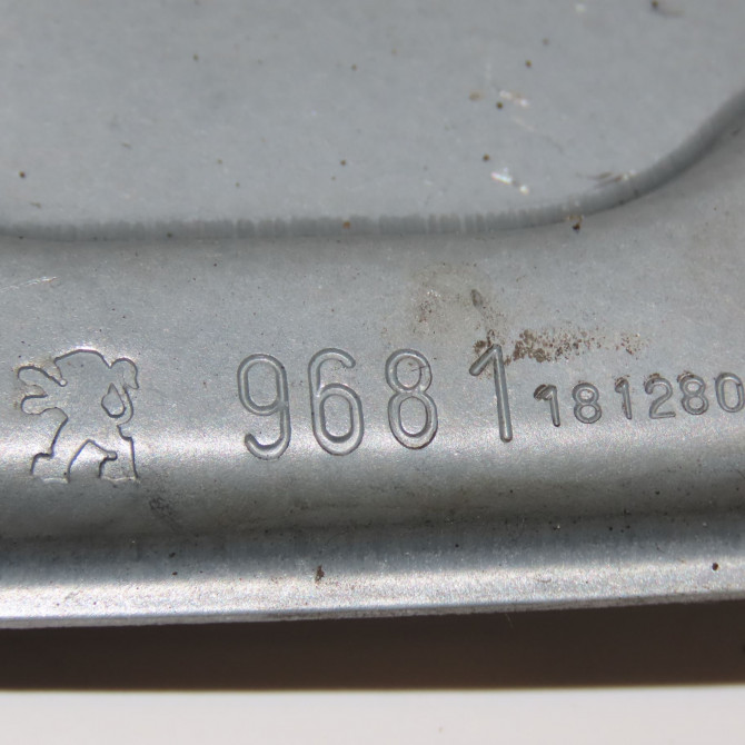 Mecanisme+moteur leve-glace avg occasion PEUGEOT 207 Phase 1 04-2006->06-2013 1.4 HDI 9221FS 6