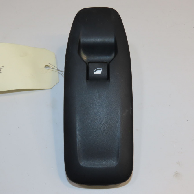 Commande lève-glace porte avant droite occasion PEUGEOT 208 208 Phase 1 2012-03-01->2015-09-30 1.2i PURETECH 82ch 96749628ZD 1
