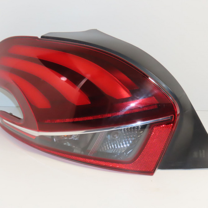 Feu arrière gauche occasion PEUGEOT 208 208 Phase 1 2012-03-01->2015-09-30 1.2i PURETECH 82ch 9825601280 1