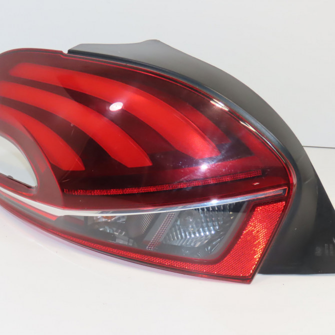 Feu arrière gauche occasion PEUGEOT 208 208 Phase 1 2012-03-01->2015-09-30 1.0i VTI 68ch 9825601280 1