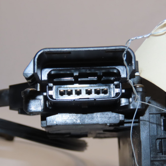 Serrure porte avd occasion PEUGEOT 207 CC Phase 1 03-2007->... 1.6 HDI 112ch 9136AC 6