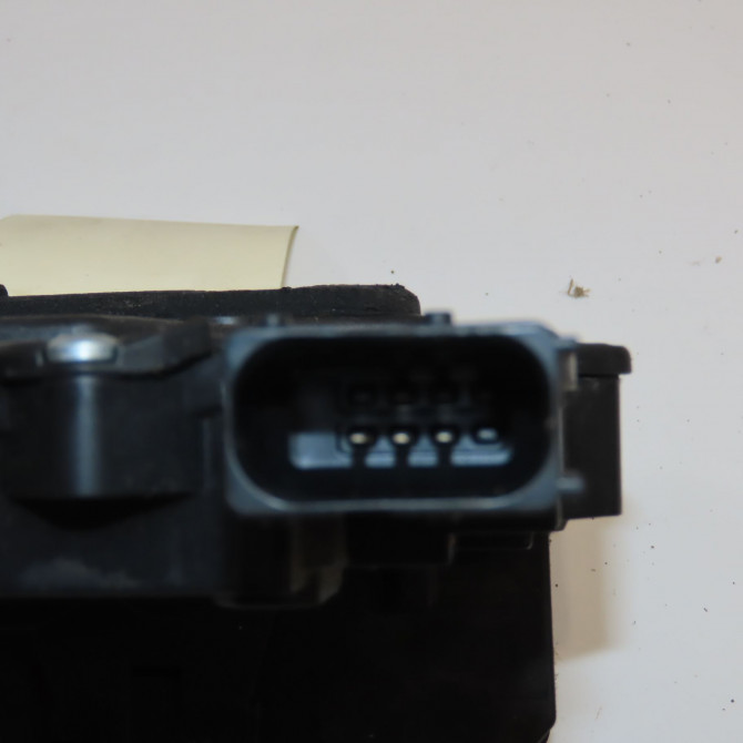 Serrure porte avg occasion PEUGEOT 207 Phase 1 04-2006->06-2013 1.4i 75ch 9135V6 5