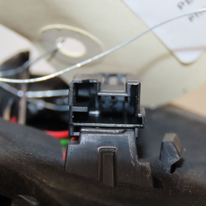 Feu arrière intérieur droit occasion PEUGEOT 3008 I Phase 2 11-2013->... 1.6 HDI 115ch 9805511280 3