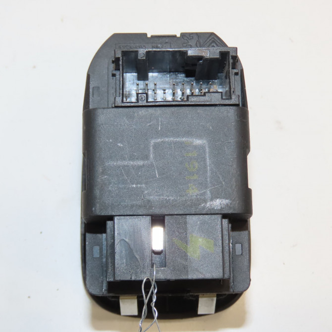 Commande lève-glace porte avant gauche occasion PEUGEOT 306 Phase 1 04-1995->04-1999 2.0 HDI 90ch 6552WL 2