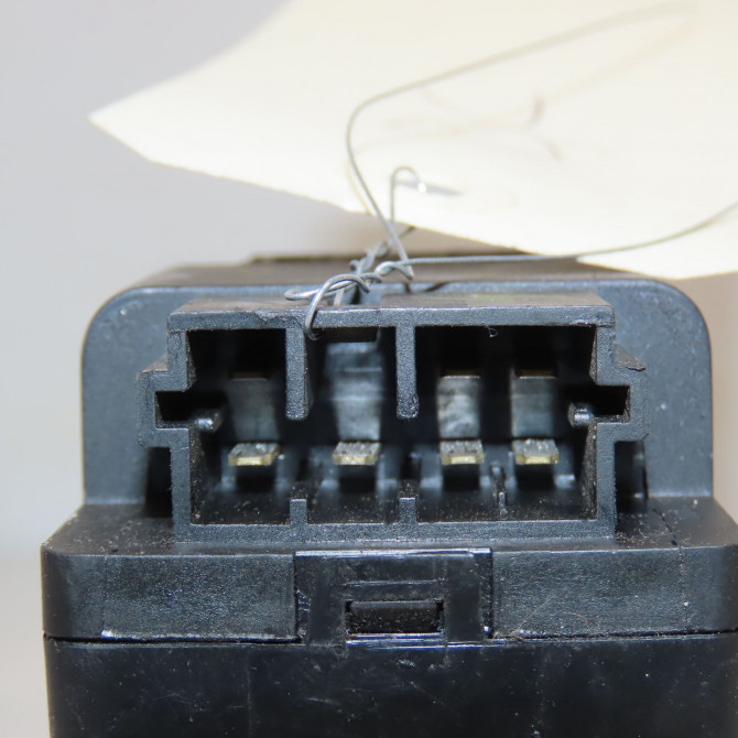 Commande lève-glace porte avant gauche occasion PEUGEOT 306 Phase 1 04-1995->04-1999 2.0 HDI 90ch 6552WL 4